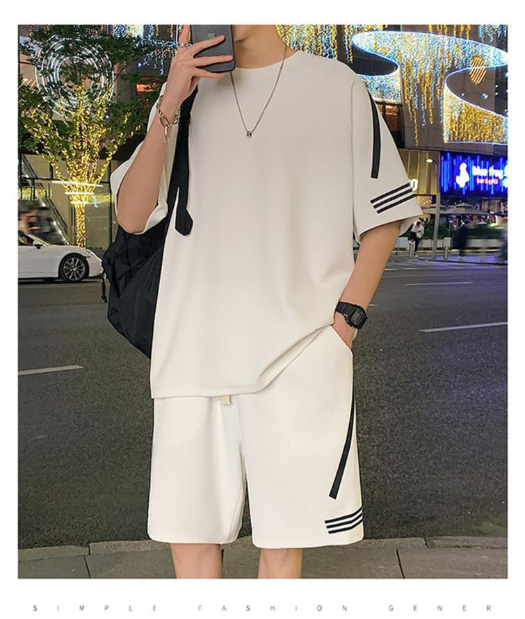 Men's Trendy Summer Sportswear Set Wear resistant Ice Silk Knitted T-shirt Shorts Loose Casual Printed Set - Image 4