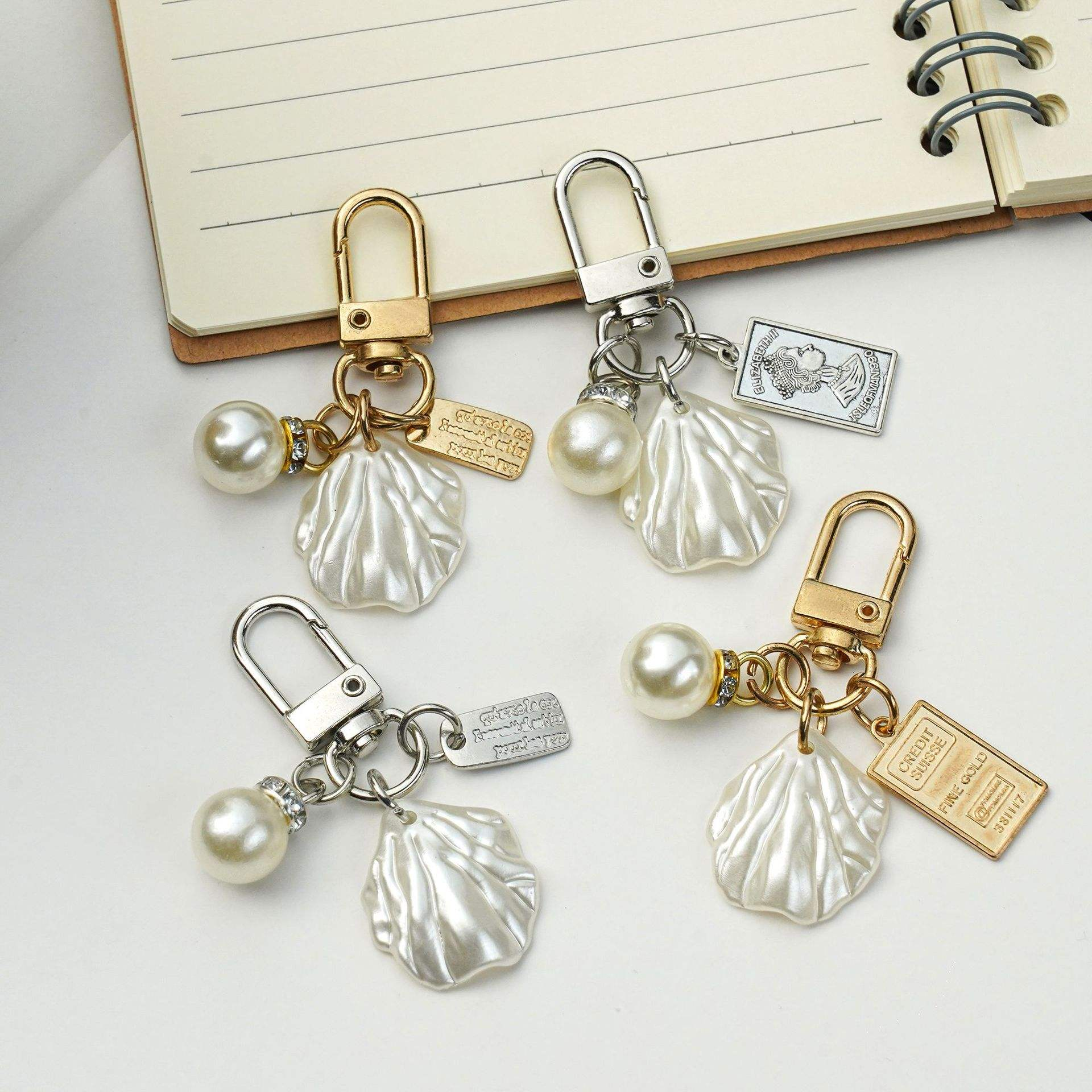 Creative Metal Jewelry Pearl Pendant for Airpods Charm Cute Peach Heart Shell Keychain Small Gift Mobile Phone Straps