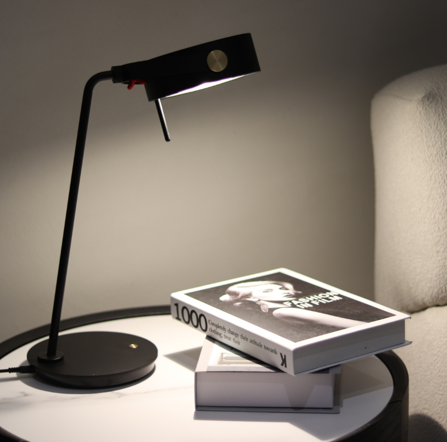 Modern Creative Minimalist Desk Bedside Table Lamps Healthy Eyes Reading Artistic Sense Bedroom Study Lighting